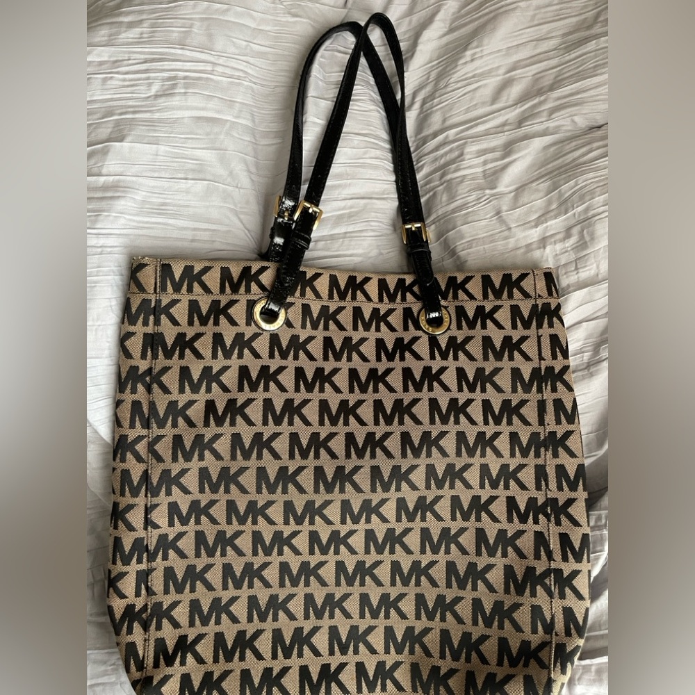 Michael Kors Black and Tan Tote Bag